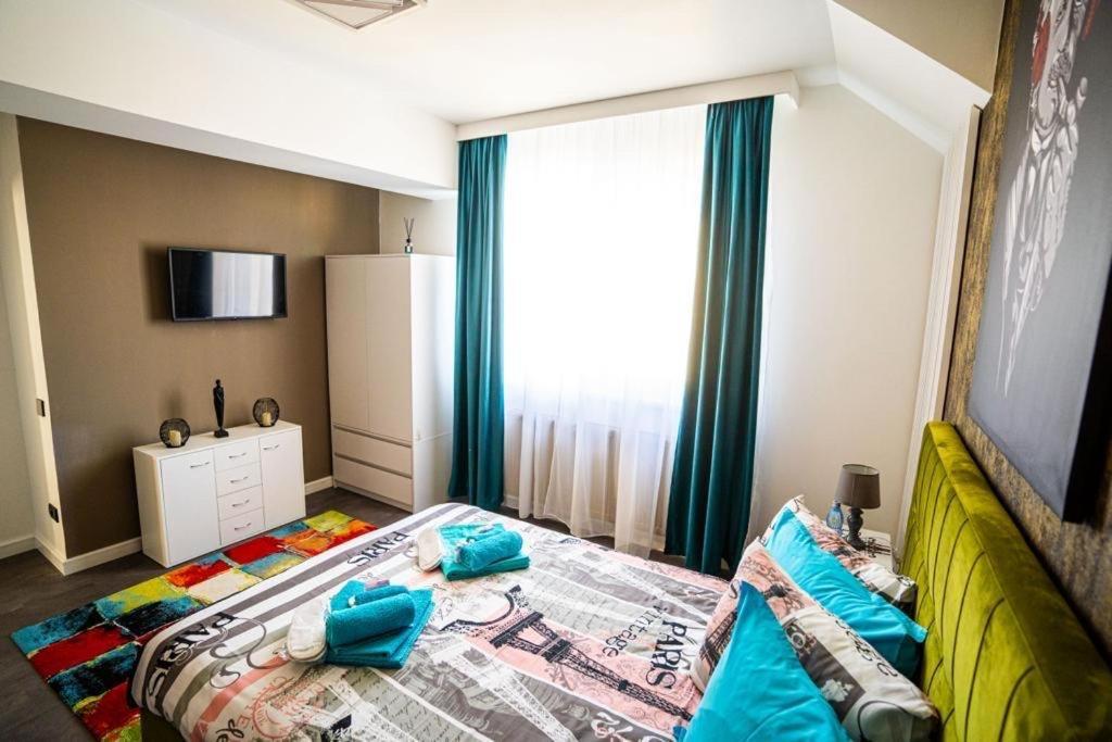 N & G Apartments Rîşnov Luaran gambar